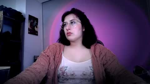 Snapshot of scarlett_sen chatting on 05/08/26, 03:06 Mistress Scarlett online show from 05/08/26, 03:06