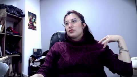 Snapshot of scarlett_sen chatting on 05/22/26, 03:06 Mistress Scarlett online show from 05/22/26, 03:06