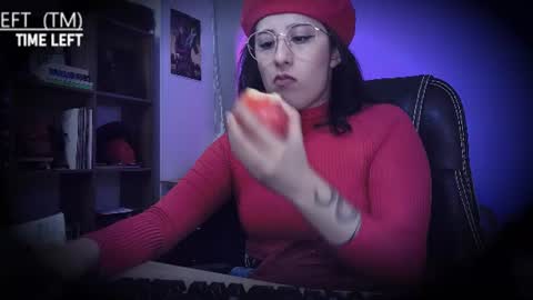 Snapshot of scarlett_sen chatting on 06/20/26, 01:58 Mistress Scarlett online show from 06/20/26, 01:58