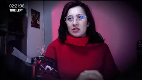 Snapshot of scarlett_sen chatting on 07/10/26, 02:08 Mistress Scarlett online show from 07/10/26, 02:08