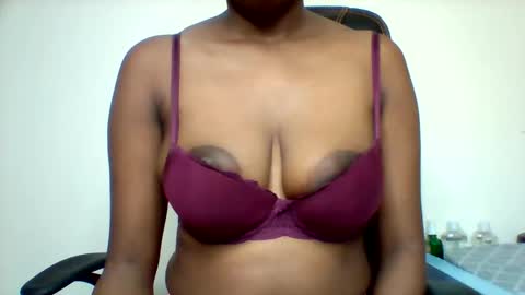 Scarlett online show from 06/02/26, 03:52