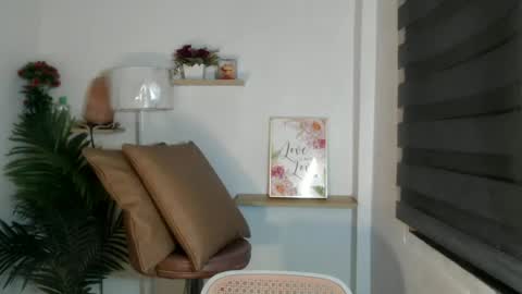 Snapshot of scarlett_sofia69 chatting on 06/29/26, 04:41 online show from 06/29/26, 04:41