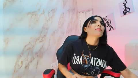 Snapshot of scarlett_vael chatting on 02/24/26, 02:04 Scarlett online show from 02/24/26, 02:04