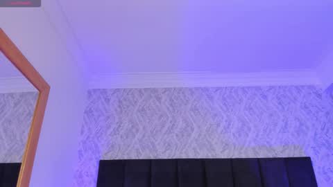 Snapshot of scarlett_vegga chatting on 11/25/25, 04:01 Scarlett online show from 11/25/25, 04:01