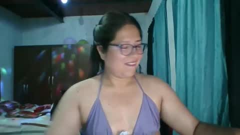 Snapshot of scarlett_widow chatting on 10/09/25, 03:15 scarlett_widow online show from 10/09/25, 03:15