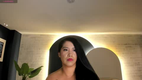 Snapshot of scarlettboss_ chatting on 12/15/25, 10:41 Scarlett online show from 12/15/25, 10:41