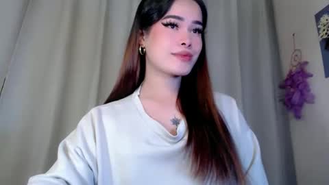 Snapshot of scarlettcumm chatting on 10/27/25, 11:47 YOUR GIRLFRIEND online show from 10/27/25, 11:47