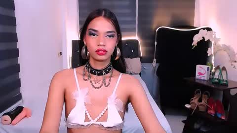 Snapshot of scarlette_sluttish_princess chatting on 02/07/25, 10:40 scarlette online show from 02/07/25, 10:40