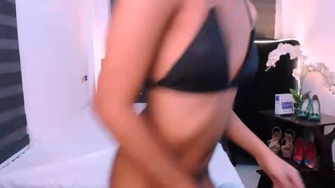 Snapshot of scarlette_sluttish_princess chatting on 02/15/25, 09:27 scarlette online show from 02/15/25, 09:27