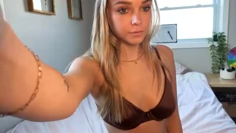 Scarlett online show from 07/02/26, 01:17