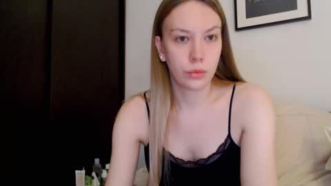 Snapshot of scarlettford chatting on 11/27/25, 01:35 Scarlett online show from 11/27/25, 01:35