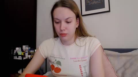 Snapshot of scarlettford chatting on 02/08/26, 03:48 Scarlett online show from 02/08/26, 03:48