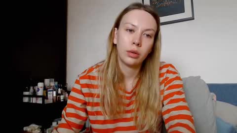 Snapshot of scarlettford chatting on 02/17/26, 12:01 Scarlett online show from 02/17/26, 12:01