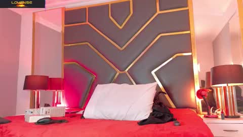 Scarlett Hot online show from 12/20/25, 12:12