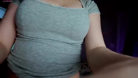 Snapshot of scarlettlovebaby chatting on 06/26/26, 05:39 Scarlett Your petite pet online show from 06/26/26, 05:39