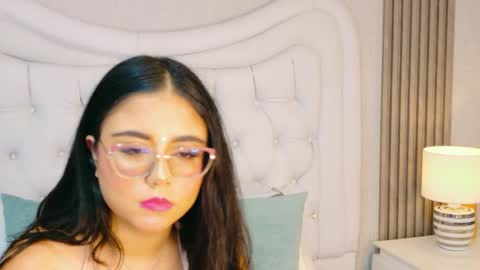 Scarlett Petrova online show from 04/15/26, 12:56