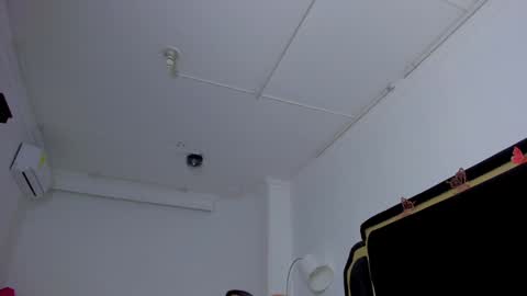 Snapshot of scarlettross_ chatting on 12/16/24, 06:38 Scarlett Ross  online show from 12/16/24, 06:38