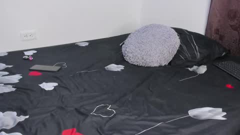 Snapshot of scarlettstone69 chatting on 10/15/25, 10:32 Scarlett online show from 10/15/25, 10:32