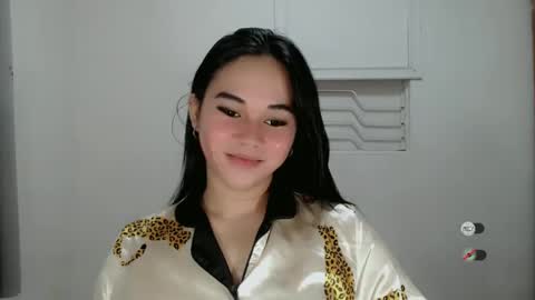 Snapshot of scarletvamp chatting on 02/05/25, 06:37 scarletvamp online show from 02/05/25, 06:37