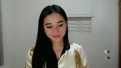 Snapshot of scarletvamp chatting on 02/06/25, 06:56 scarletvamp online show from 02/06/25, 06:56