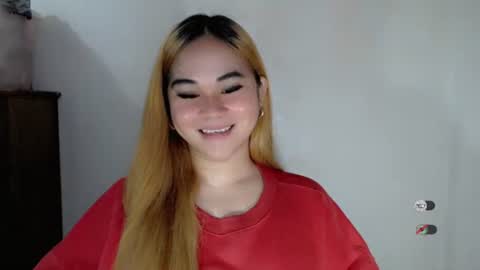 Snapshot of scarletvamp chatting on 10/16/25, 10:55 scarletvamp online show from 10/16/25, 10:55