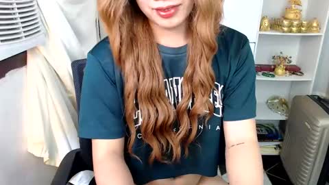 Queen Scarlet online show from 12/13/24, 09:24