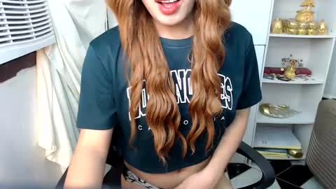 Queen Scarlet online show from 12/22/24, 05:23