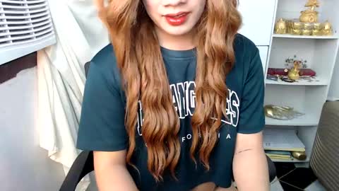 Queen Scarlet online show from 12/22/24, 08:38