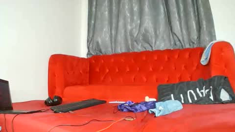 scentedfriction online show from 02/03/26, 06:40