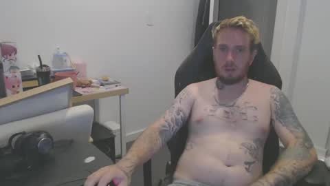 Snapshot of sceptixx chatting on 01/19/25, 11:01 sceptixx online show from 01/19/25, 11:01