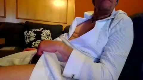 schmuhbaer1 online show from 12/20/25, 07:37