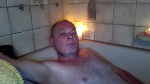 schnibschnab online show from 10/15/25, 01:50