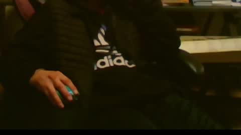 Snapshot of schnico chatting on 10/22/25, 06:40 schmidti online show from 10/22/25, 06:40