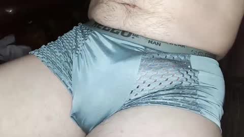 Snapshot of schooldayz chatting on 12/27/24, 04:54 schooldayz online show from 12/27/24, 04:54