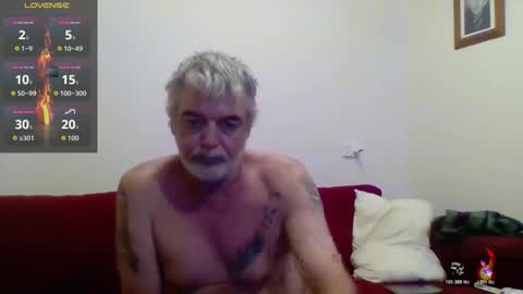 Snapshot of schooner73 chatting on 11/29/25, 04:43 Schooner73 online show from 11/29/25, 04:43