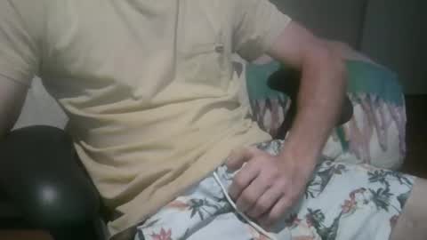 Snapshot of sclad83 chatting on 09/23/25, 11:24 sclad83 online show from 09/23/25, 11:24