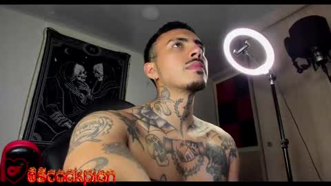 Snapshot of scockpion_ chatting on 03/11/25, 07:15 Alejandro help me to reach 200 thumps up online show from 03/11/25, 07:15