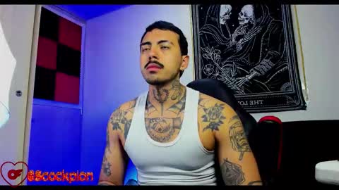Snapshot of scockpion_ chatting on 09/20/25, 08:15 Alejandro help me to reach 200 thumps up online show from 09/20/25, 08:15