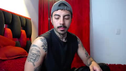 Alejandro help me to reach 200 thumps up online show from 04/11/26, 07:56