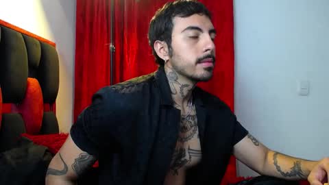 Alejandro help me to reach 200 thumps up online show from 04/14/26, 07:36