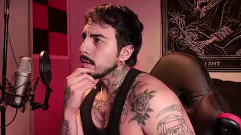 Alejandro help me to reach 200 thumps up online show from 07/01/26, 06:59