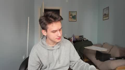 Snapshot of scooby_r chatting on 03/12/25, 12:47 Thomas brunette and Alex blond online show from 03/12/25, 12:47