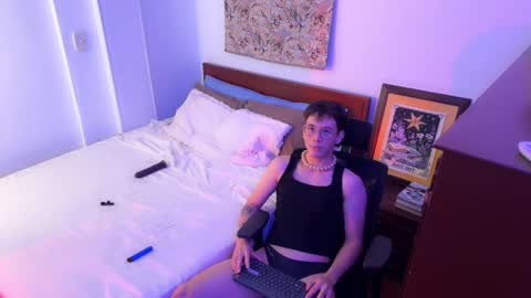 Snapshot of scoobysnack_ chatting on 12/14/25, 02:06 ScoobySnack online show from 12/14/25, 02:06