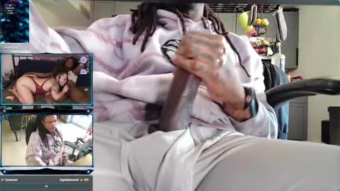 Snapshot of scoobysnow chatting on 10/17/25, 11:46 Scooby snow online show from 10/17/25, 11:46