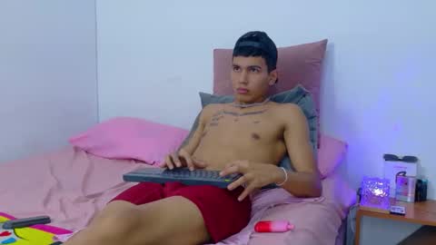 Snapshot of scook_gray chatting on 06/07/26, 10:52 scook_gray online show from 06/07/26, 10:52