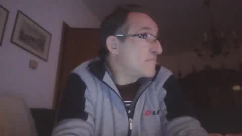 Snapshot of scotchwhieskie chatting on 01/12/25, 10:43 scotchwhieskie online show from 01/12/25, 10:43