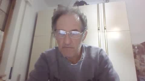 Snapshot of scotchwhieskie chatting on 10/03/25, 06:27 scotchwhieskie online show from 10/03/25, 06:27