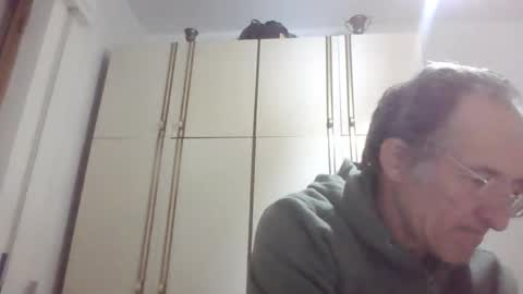 Snapshot of scotchwhieskie chatting on 10/08/25, 06:38 scotchwhieskie online show from 10/08/25, 06:38