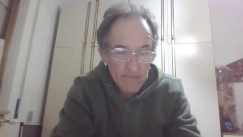 Snapshot of scotchwhieskie chatting on 10/13/25, 06:19 scotchwhieskie online show from 10/13/25, 06:19