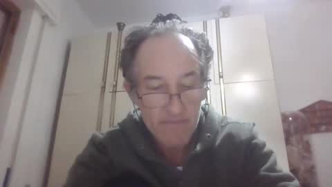 Snapshot of scotchwhieskie chatting on 10/16/25, 07:15 scotchwhieskie online show from 10/16/25, 07:15